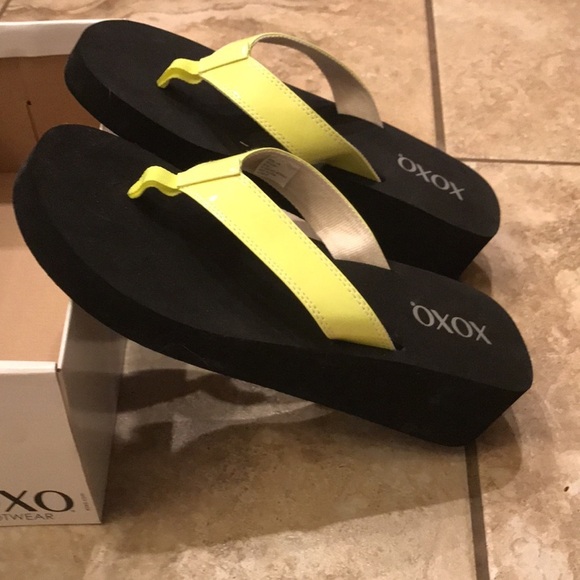 XOXO shoes - Picture 2 of 3